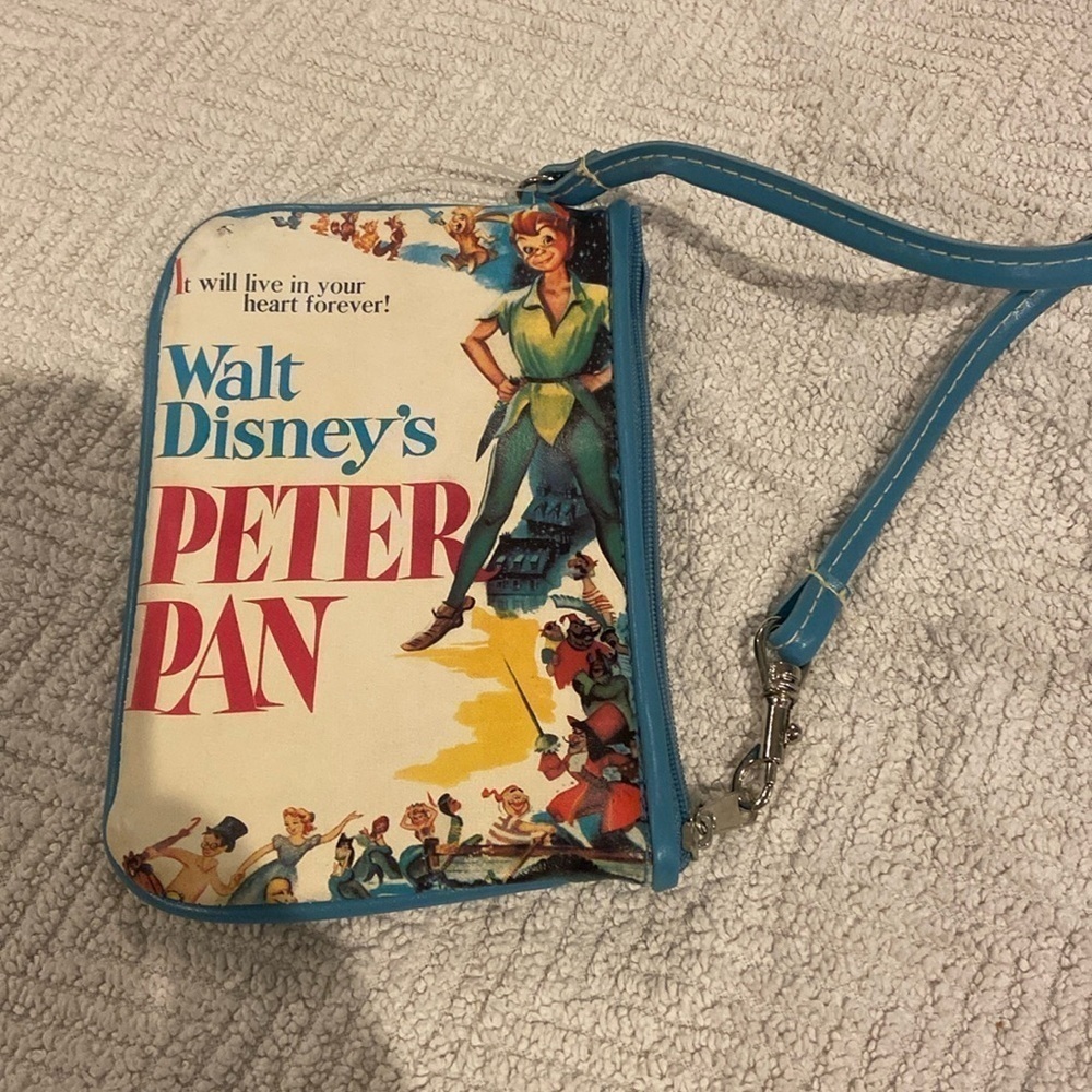 NWOT Walt Disney Peter Pan wristlet​​​​​​​​